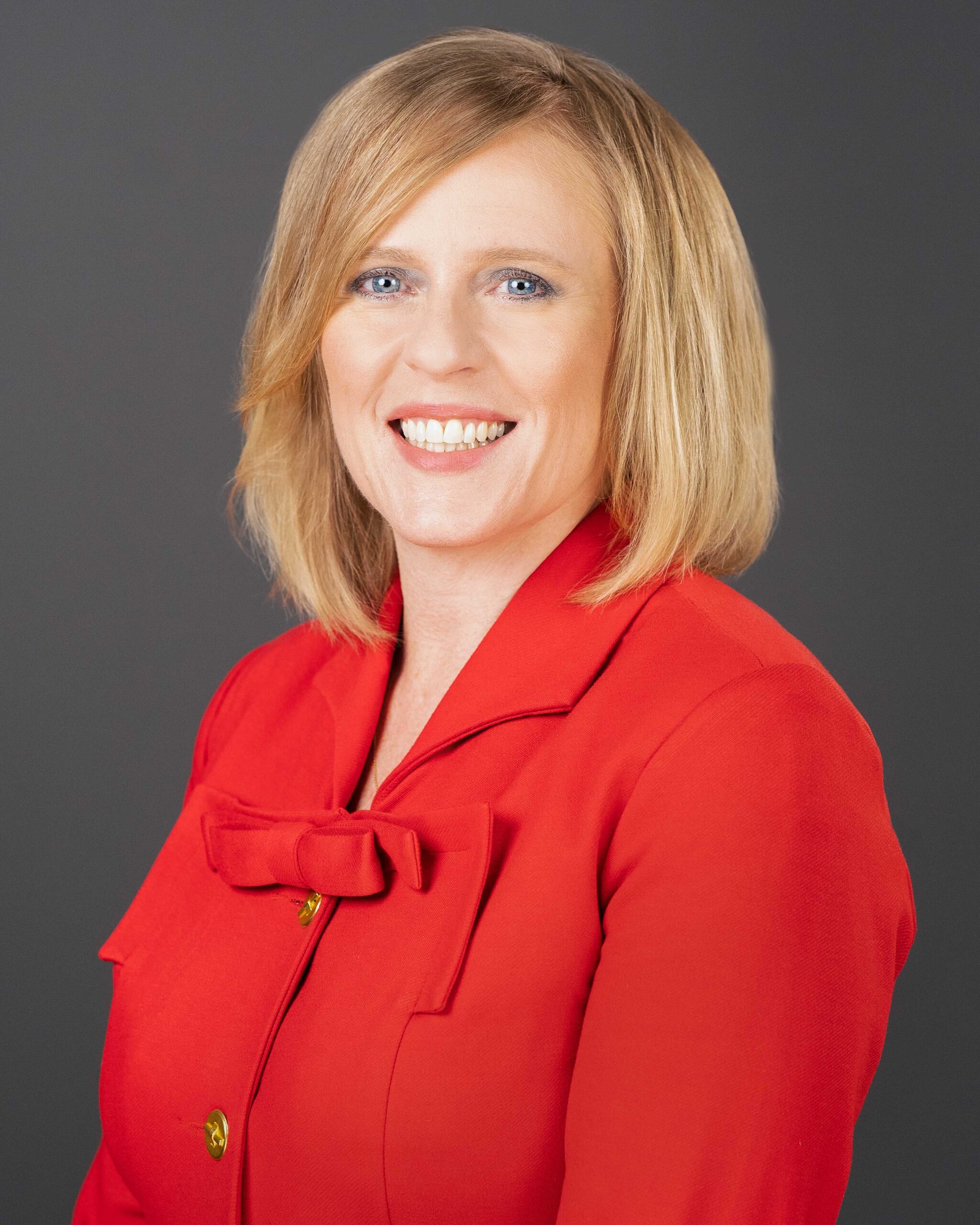 Headshot of Lisa Kemph