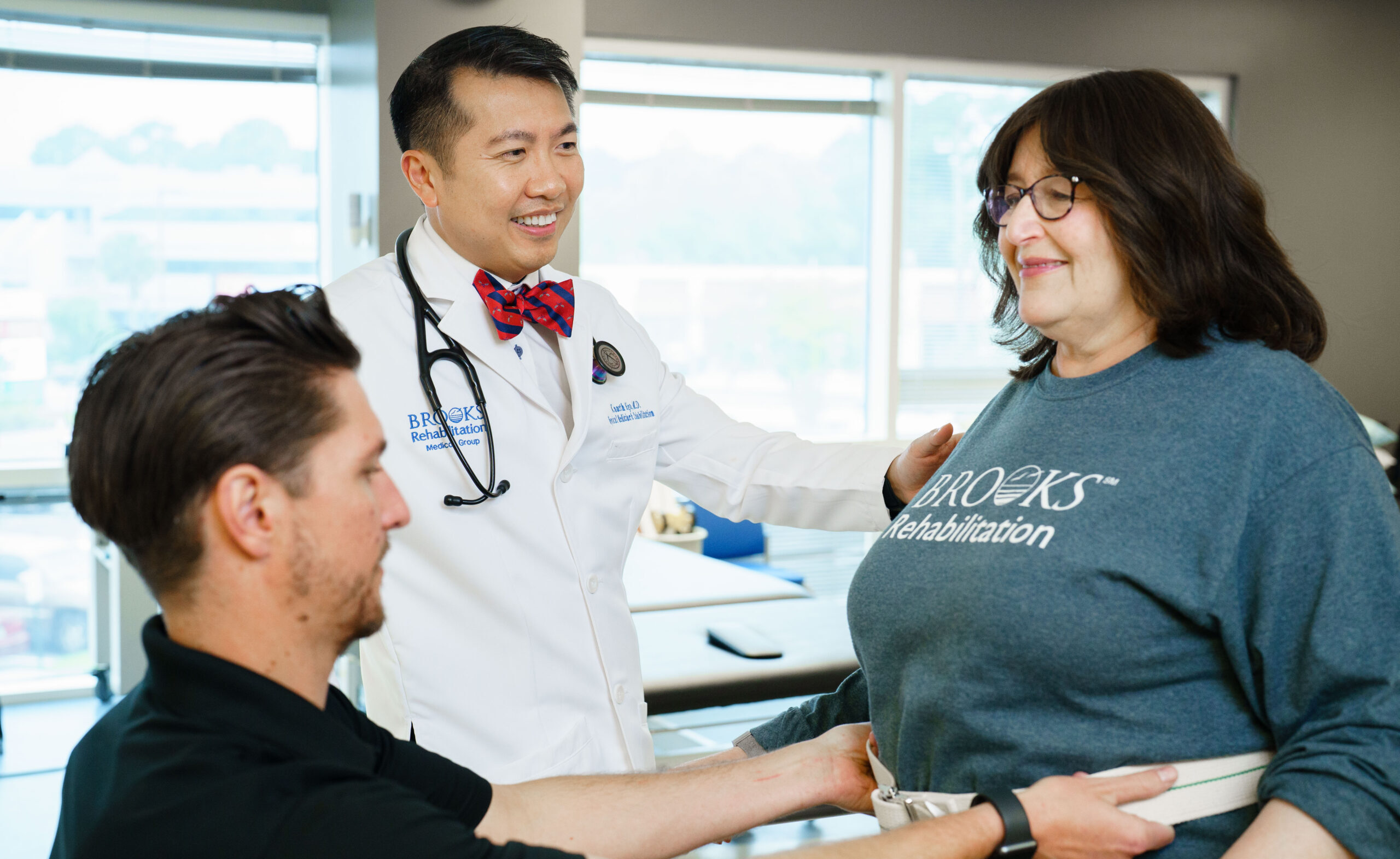 Dr. Ngo with brain injury patient