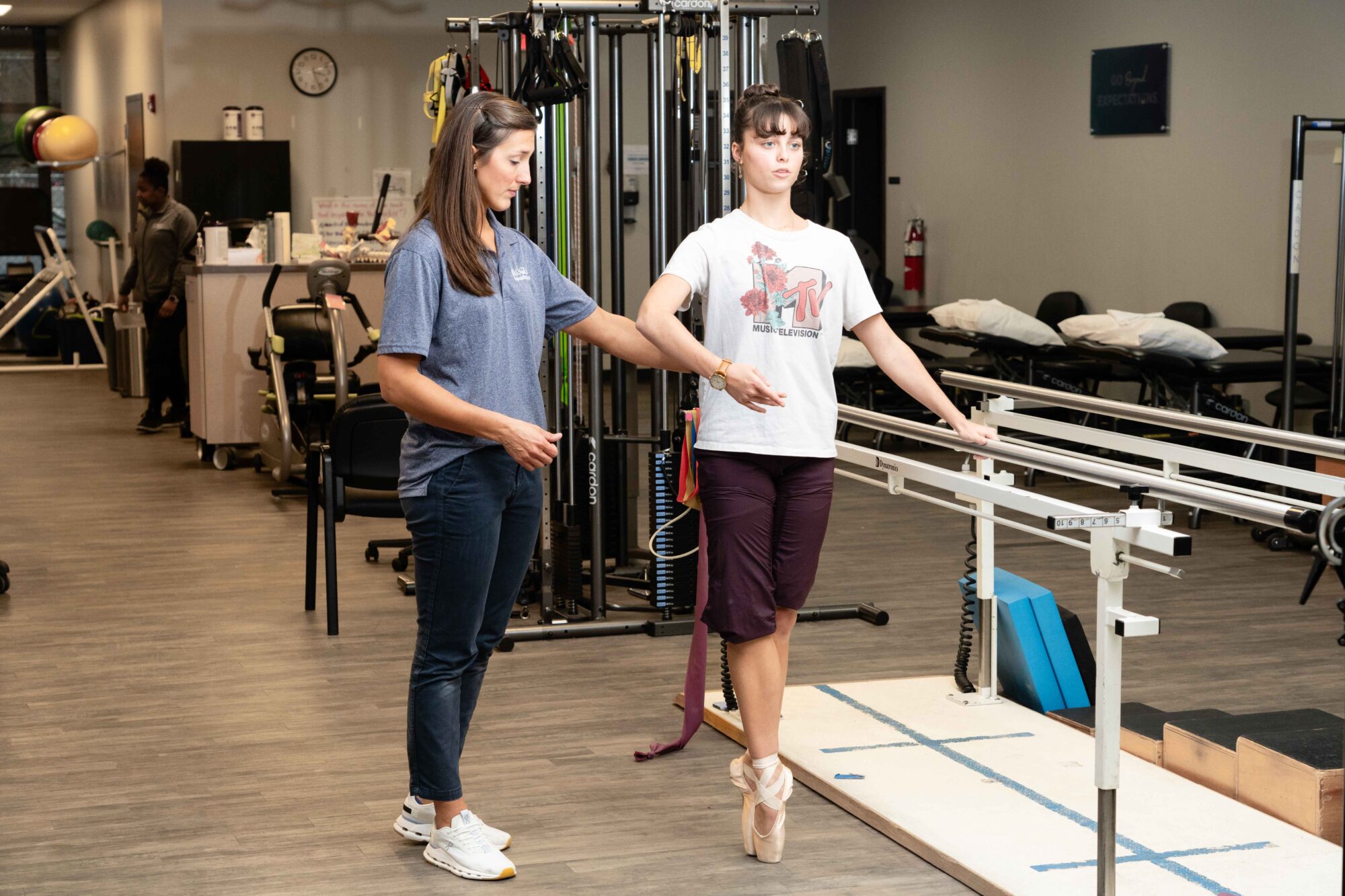 Chronic Foot Pain: How a Ballet Dancer Used Physical Therapy to Heal